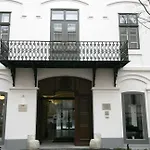 Tiszavirag Hotel
