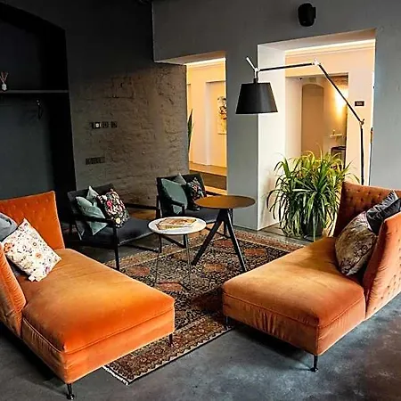 Tiszavirag Hotel