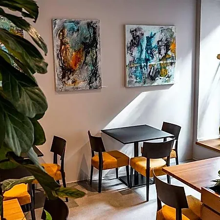 Tiszavirag Hotel Segedín