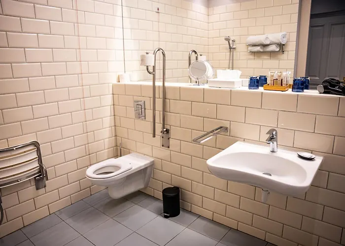 티서비라그 호텔